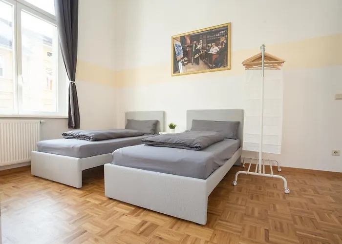 Fullhouse - Halle - M29 Lägenhet *