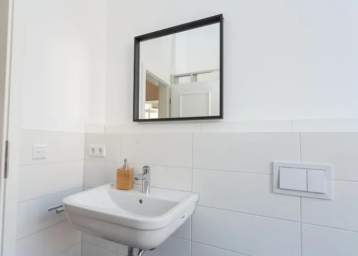 Fullhouse - Halle - M29 Lägenhet *